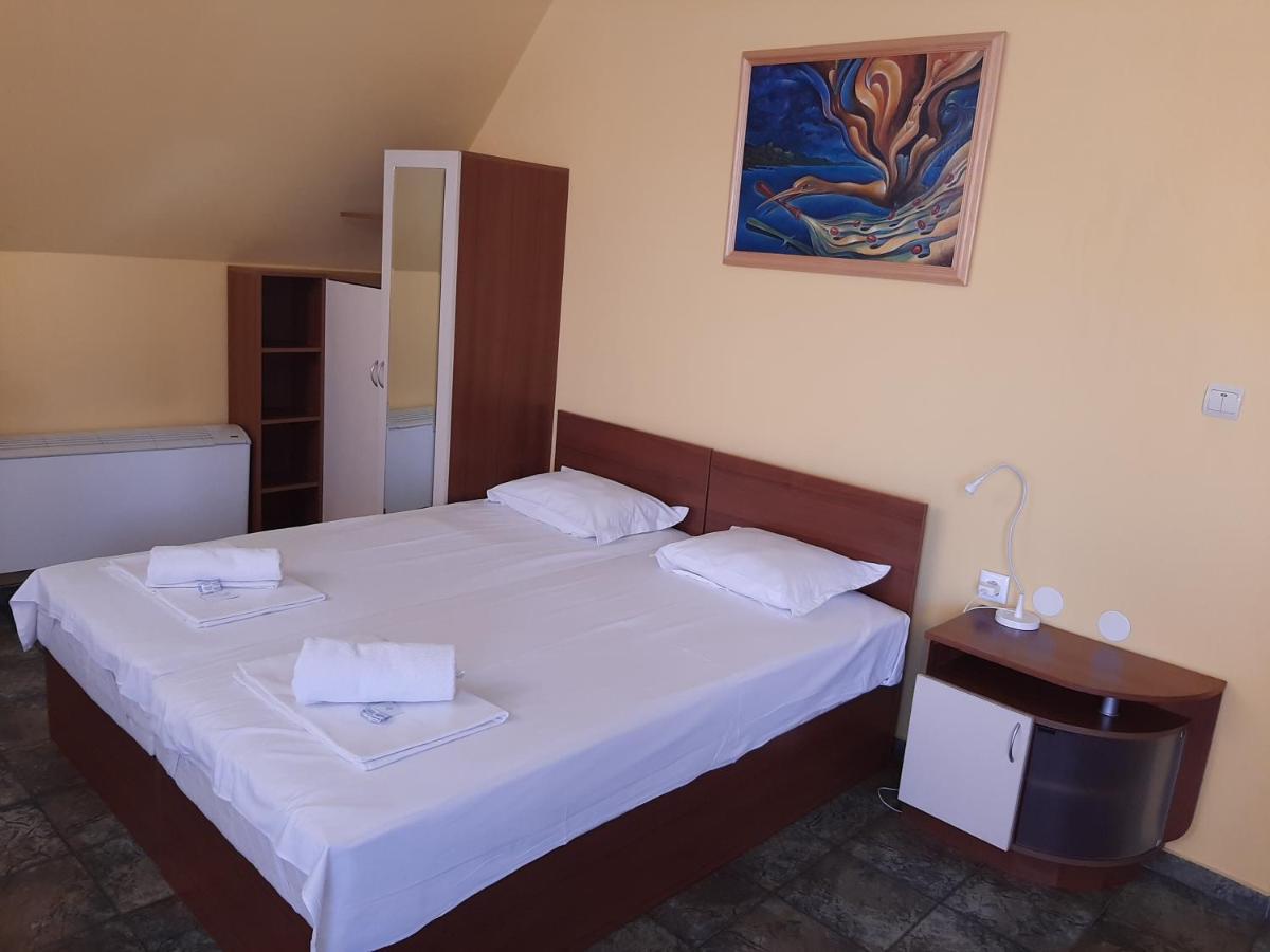 Guest House Diel Veliko Tarnovo Exterior photo