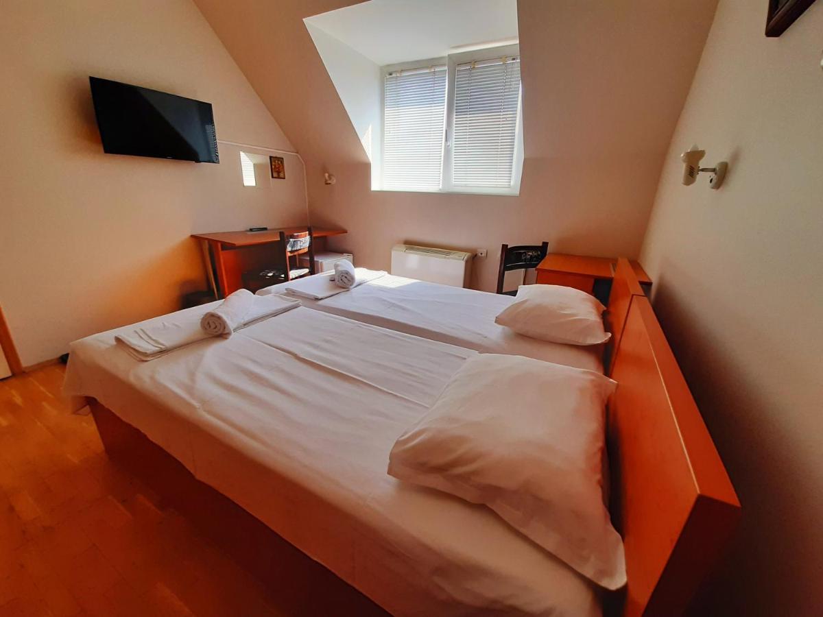Guest House Diel Veliko Tarnovo Exterior photo
